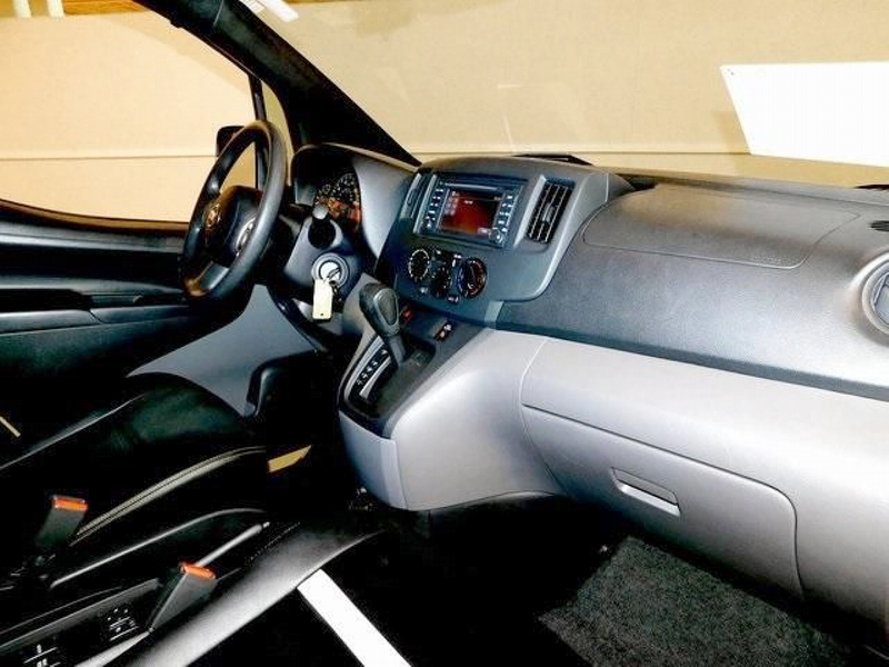 Illustration for article titled At $14,777, Could This 2014 Nissan NV200 Taxi be an Uber-Good Deal?